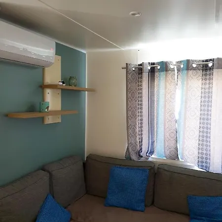 A Saint-cyprien + Piscine Partagee Ferienhaus *