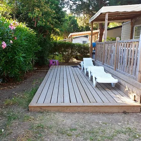 A Saint-cyprien + Piscine Partagee Ferienhaus